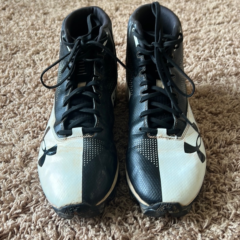 Size 11 Under Armour Football Cleats
